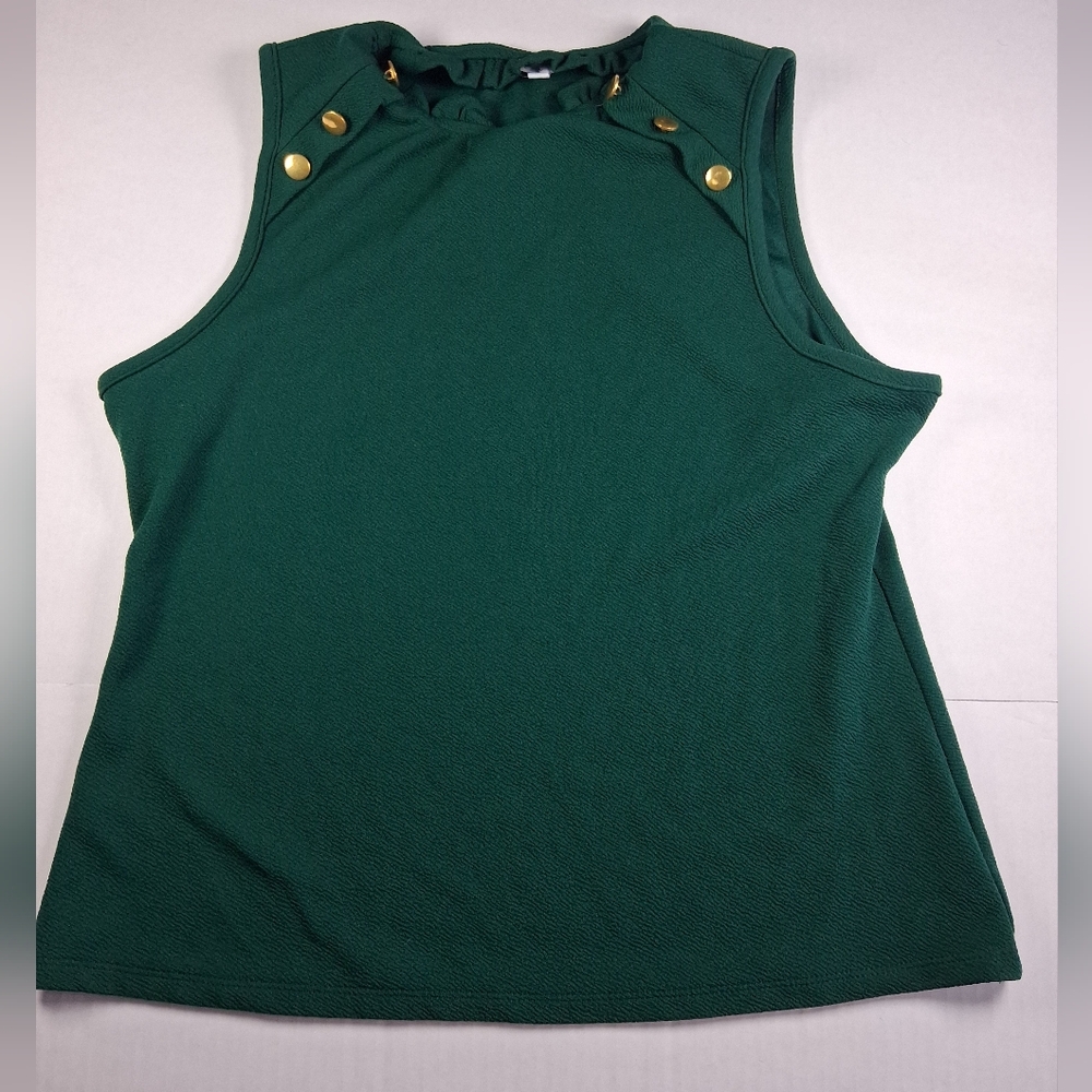 Sleeveless Jewel-Button Shell Top in Forest Green